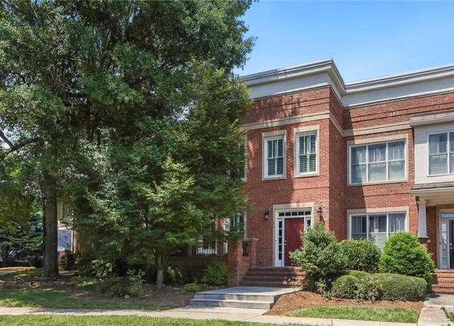 Property at 2723 Davis Oaks Pl, Decatur, GA 30033, 3 beds, 2.5 baths