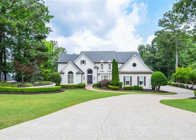 Property at 965 Tiverton Ln, Alpharetta, GA 30022, 6 beds, 5.5 baths