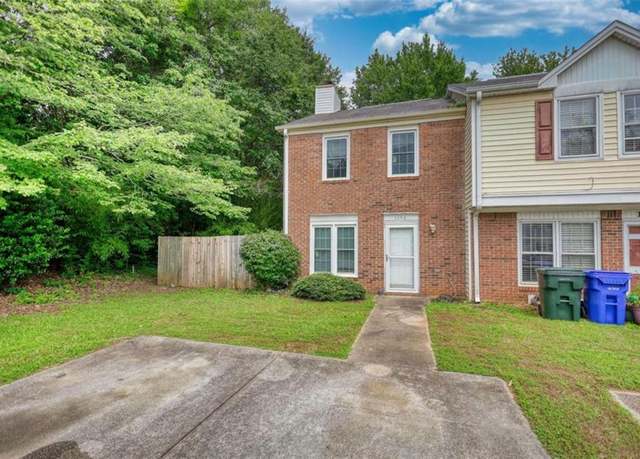 Property at 1696 Hunting Creek Dr SE, Conyers, GA 30013, 2 beds, 2.5 baths