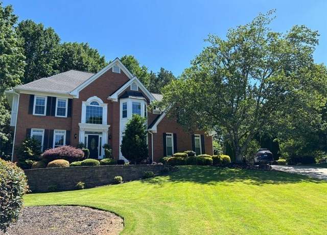 Property at 10830 Carrara Cv, Alpharetta, GA 30022, 5 beds, 5 baths