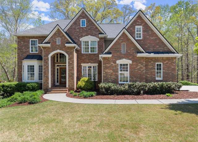 Property at 6165 Lake Oak Lndg, Cumming, GA 30040, 5 beds, 4 baths