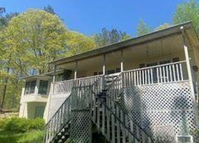 Property at 1905 Rockmart Rd, Villa Rica, GA 30180, 3 beds, 2 baths