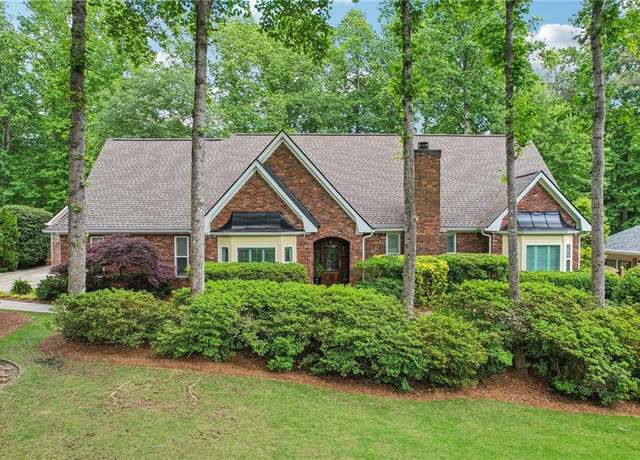 Property at 3456 Drayton Dr NE, Roswell, GA 30075, 4 beds, 3 baths