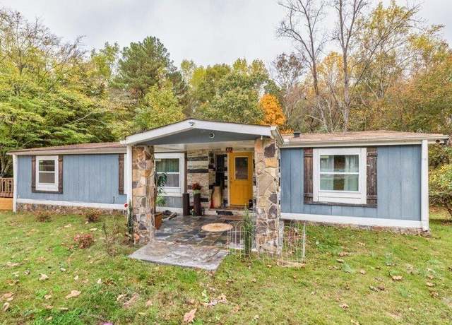 Property at 7138 Rockland Rd, Lithonia, GA 30038, 3 beds, 2 baths