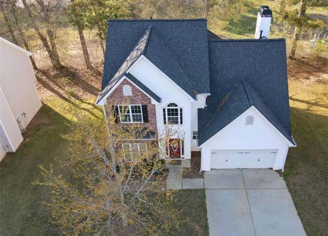 Property at 910 Lakeside Ct, Loganville, GA 30052, 4 beds, 2.5 baths