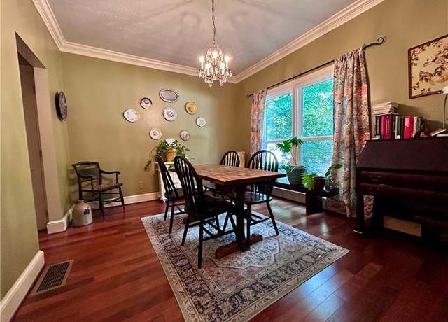 Property at 260 Manning Rd SW #42, Marietta, GA 30064, 3 beds, 2 baths