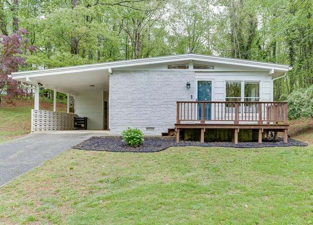 Property at 2540 Old Historic Hwy 441, Clarkesville, GA 30523, 3 beds, 1 bath