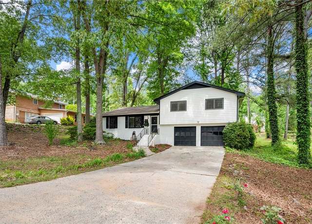 Property at 671 Shannon Green Cir SW, Mableton, GA 30126, 3 beds, 2 baths