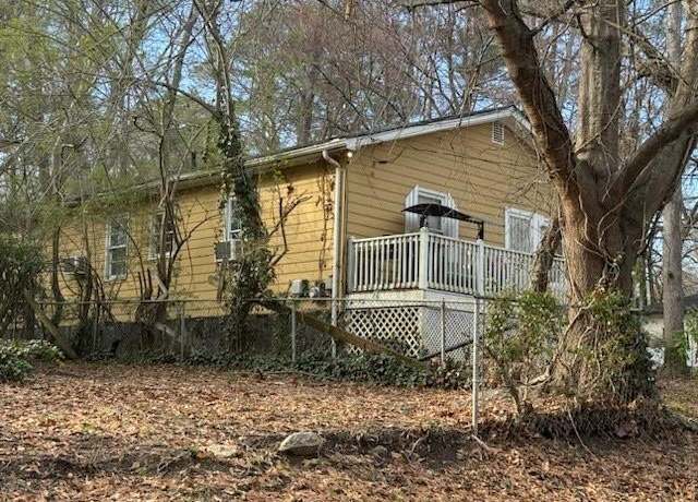 Property at 474 Center Hill Ave NW, Atlanta, GA 30318, 3 beds, 2 baths