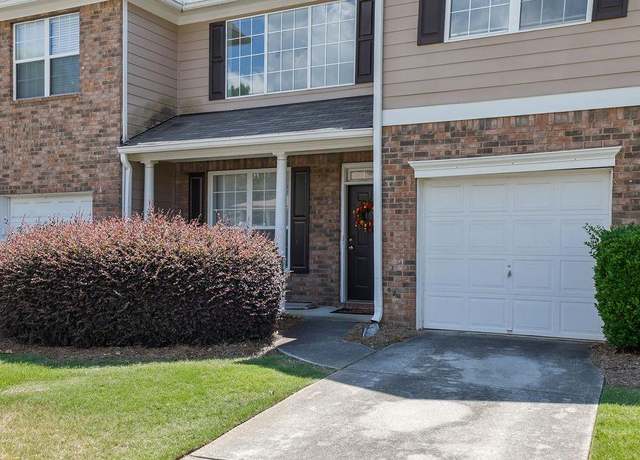 Property at 113 Oak Green Dr, Lawrenceville, GA 30044, 4 beds, 3 baths