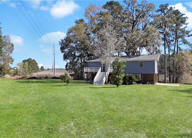 Property at 987 E 1st St, Midway, GA 31320, 2 beds, 2 baths