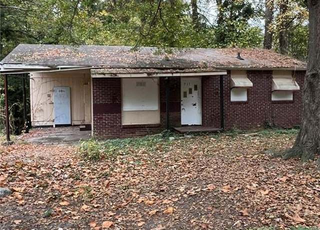 Property at 711 Alfred Rd NW, Atlanta, GA 30331, 3 beds, 1 bath