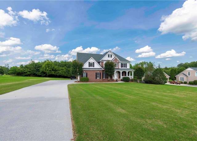 Property at 481 Fields Ferry Dr NE, Calhoun, GA 30701, 5 beds, 2.5 baths