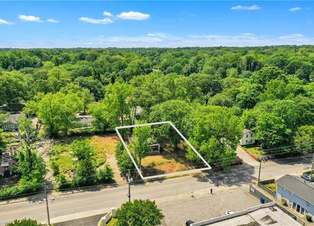 Property at 1162 Joseph E Boone Blvd NW, Atlanta, GA 30314, 3 beds, 1 bath