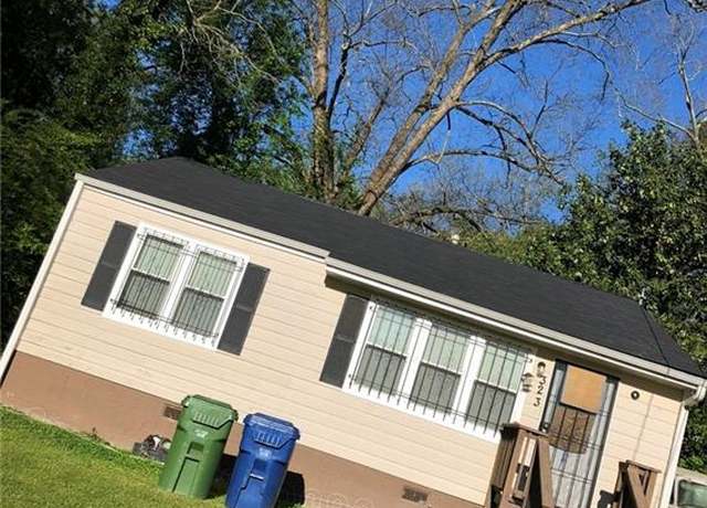 Property at 323 Camfield Ct SW, Atlanta, GA 30310, 2 beds, 1.5 baths
