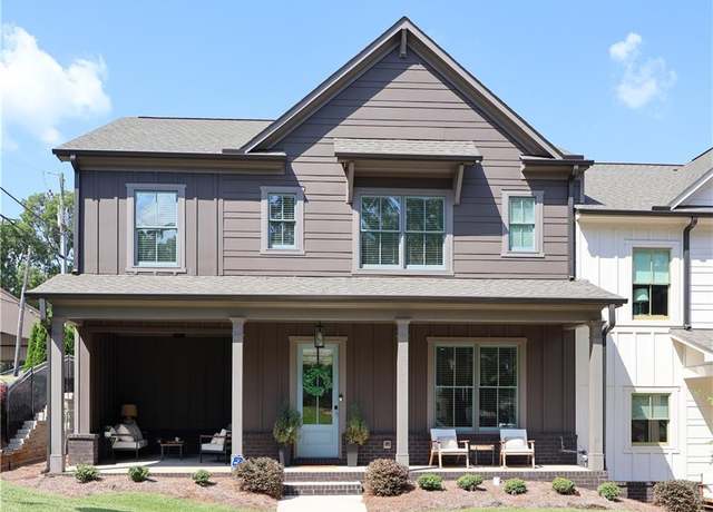 Property at 5736 Main St, Flowery Branch, GA 30542, 3 beds, 2.5 baths