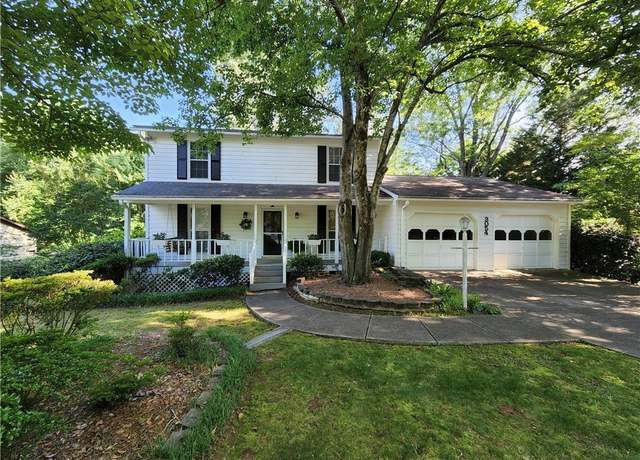 Property at 3054 Whisper Knob Rd, Marietta, GA 30062, 3 beds, 2.5 baths