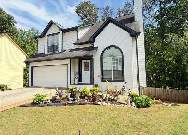 Property at 210 Paris Dr, Lawrenceville, GA 30043, 3 beds, 3.5 baths