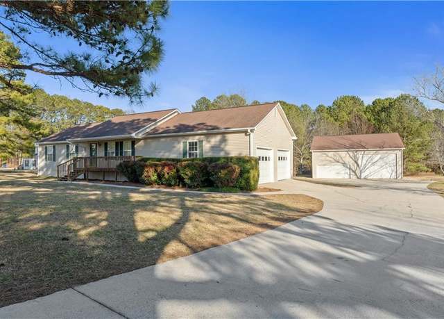 Property at 140 Moseley Dr, Stockbridge, GA 30281, 3 beds, 2 baths