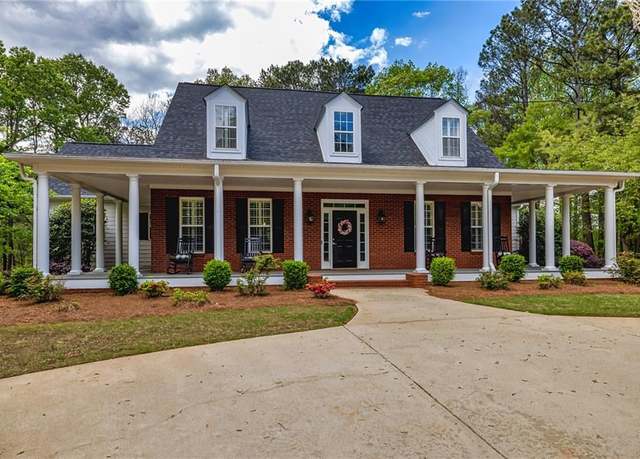 Property at 20 Jasmine Ct, Newnan, GA 30265, 4 beds, 4.5 baths