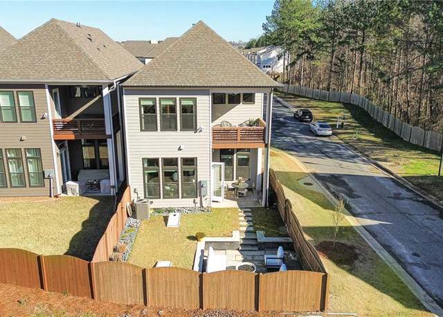 Property at 158 Village Green Ave, Woodstock, GA 30189, 3 beds, 2.5 baths