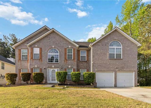 Property at 6252 Selborn Dr SW, Atlanta, GA 30331, 6 beds, 3 baths