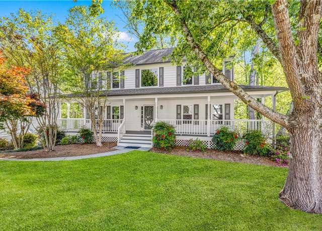 Property at 4027 Mount Vernon Dr, Woodstock, GA 30189, 4 beds, 3 baths