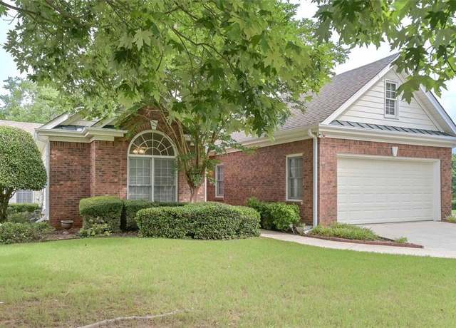 Property at 1239 Brentwood Ct, Douglasville, GA 30135, 3 beds, 2 baths
