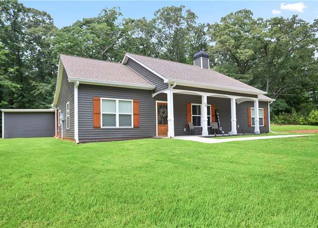 Property at 30 Kirby Cir, Newnan, GA 30263, 3 beds, 2 baths