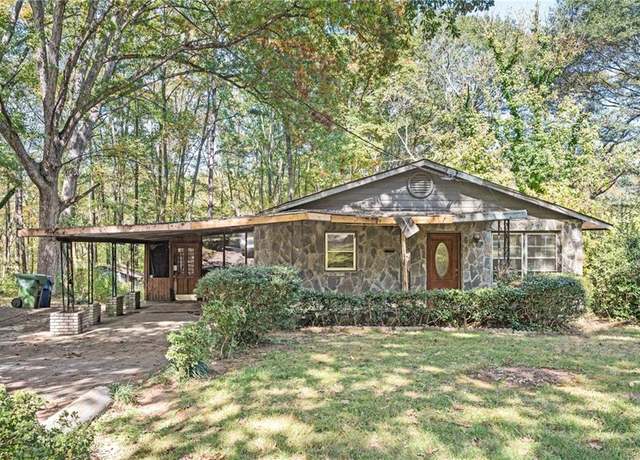 Property at 270 Bromack Dr SE, Atlanta, GA 30315, 3 beds, 2.5 baths