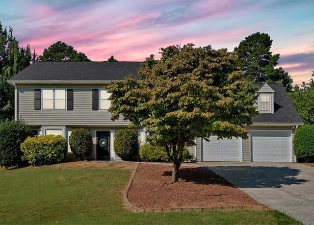 Property at 3262 Winterberry Cir, Marietta, GA 30062, 4 beds, 2.5 baths