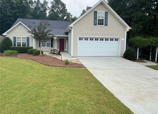 Property at 1717 Riveredge Walk, Loganville, GA 30052, 4 beds, 2 baths