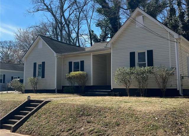 Property at 8 Summit St, Cartersville, GA 30120, 3 beds, 2 baths
