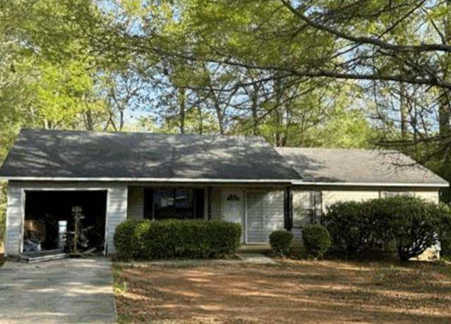 Property at 510 Acorn Dr, Thomaston, GA 30286, 2 beds, 2 baths