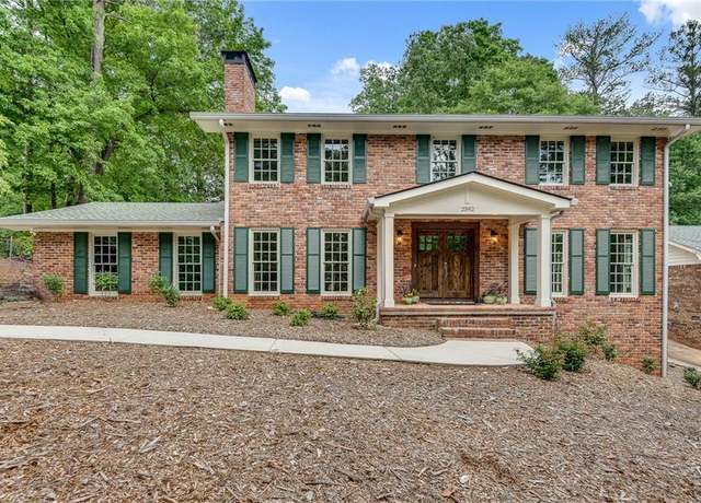 Property at 2592 River Oak Dr, Decatur, GA 30033, 5 beds, 4.5 baths