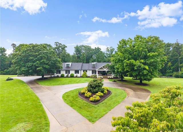 Property at 322 Windy Ridge Dr, Demorest, GA 30535, 6 beds, 3.5 baths