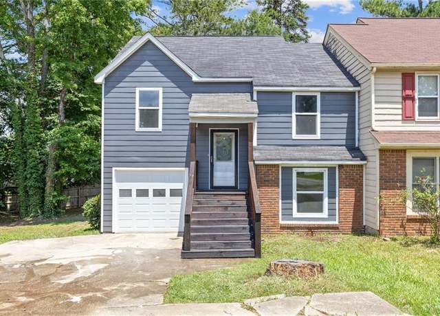 Property at 8035 S Bay Ct, Riverdale, GA 30274, 3 beds, 3 baths
