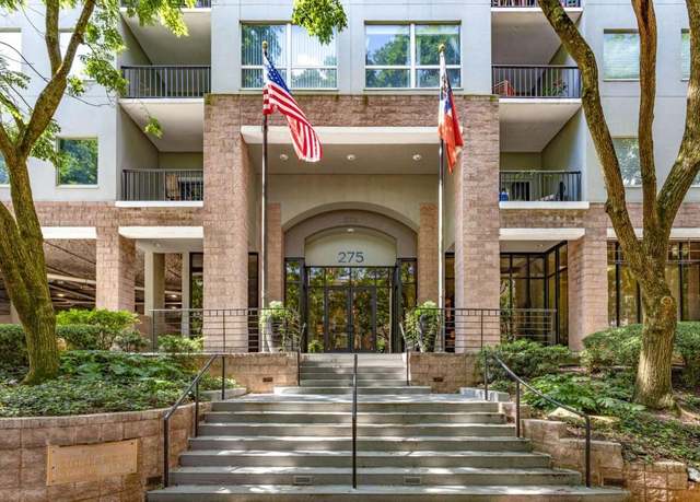 Property at 275 13th St NE #401, Atlanta, GA 30309, 2 beds, 2 baths