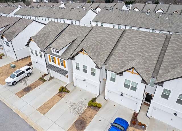 Property at 94 Garrison Dr, Winder, GA 30680, 3 beds, 2.5 baths