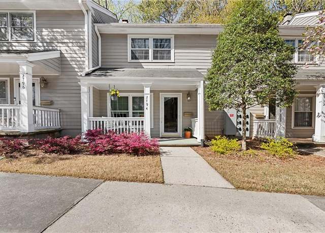 Property at 2794 Farmstead Rd SE, Smyrna, GA 30080, 2 beds, 1.5 baths