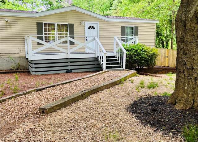 Property at 8 Dixie Dr, Stockbridge, GA 30281, 3 beds, 2 baths