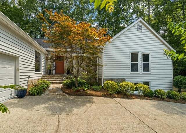 Property at 1595 Sandpoint Dr NE, Roswell, GA 30075, 5 beds, 3 baths