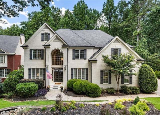 Property at 825 Wilde Run Ct, Roswell, GA 30075, 4 beds, 4.5 baths