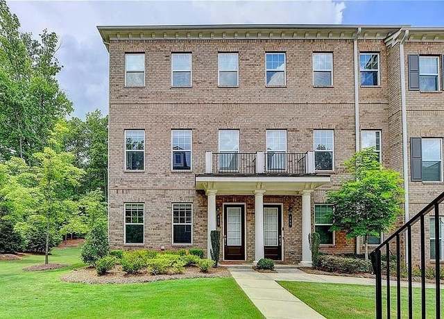 Property at 711 Topsail Ln, Alpharetta, GA 30005, 3 beds, 3.5 baths