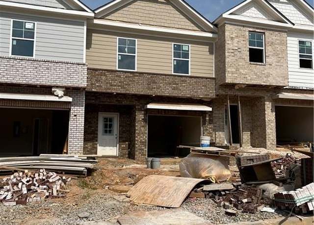 Property at 41 Creekside Commons Dr, Hoschton, GA 30548, 3 beds, 2.5 baths