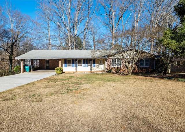 Property at 4453 White Oak Dr, Sugar Hill, GA 30518, 3 beds, 2 baths