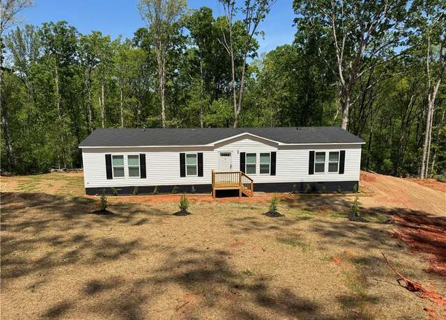 Property at 31 Dons Ct, Royston, GA 30662, 4 beds, 2 baths