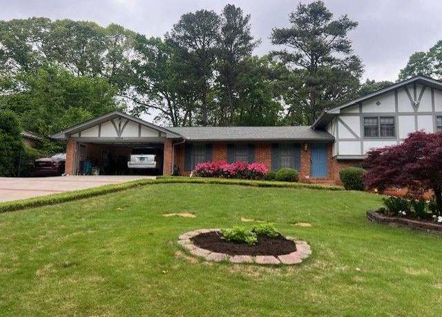 Property at 3996 Indian Manor Dr, Stone Mountain, GA 30083, 4 beds, 3 baths
