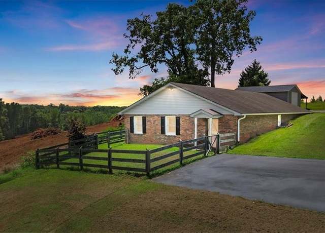 Property at 4325 Pisgah Rd, Cumming, GA 30028, 3 beds, 2 baths