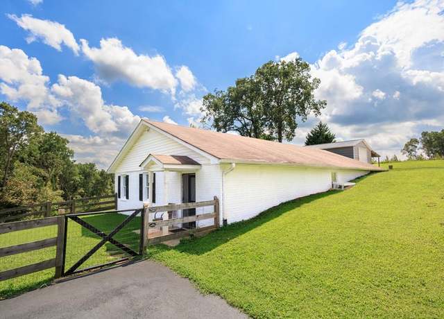 Property at 4325 Pisgah Rd, Cumming, GA 30028, 3 beds, 2 baths